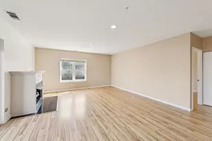 1319 Chicago Ave, Evanston, IL 60201 - Photo 5
