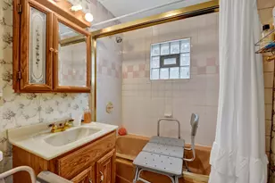 4829 W Hutchinson St, Chicago, IL 60641 - Photo 13