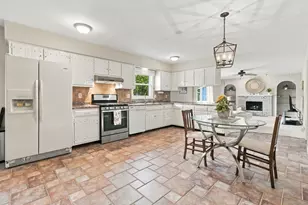 110 Naden Ct, Yorkville, IL 60560 - Photo 7