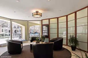 1340 N Dearborn Pkwy, Chicago, IL 60610 - Photo 9
