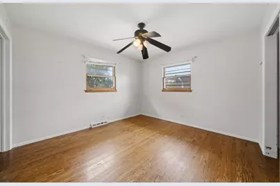 217 E Central Avenue, Lombard, IL 60148 - Photo 9