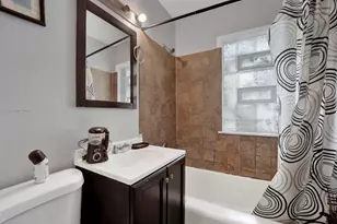 321 W 104th St, Chicago, IL 60628 - Photo 9