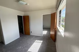 1014 Edwards St, Waukegan, IL 60085 - Photo 9