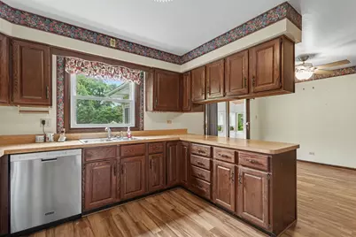 4N649 Petersdorf Road, West Chicago, IL 60185 - Photo 7