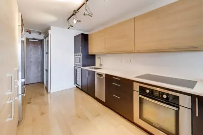 2 E Erie Street #3005, Chicago, IL 60611 - Photo 9