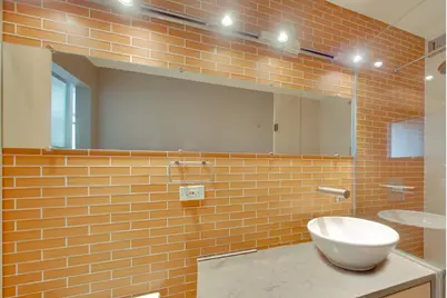 2 E Erie Street #3005, Chicago, IL 60611 - Photo 17