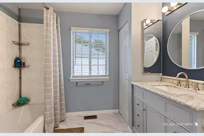 408 Pinehurst Court, Gurnee, IL 60031 - Photo 35