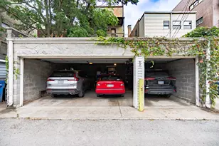 926 W Barry Ave, Chicago, IL 60657 - Photo 17