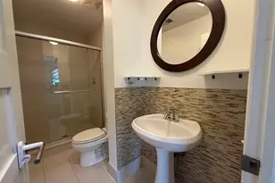 353 W Chicago Ave, Chicago, IL 60654 - Photo 11