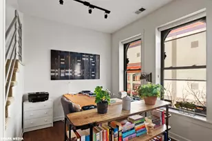 353 W Chicago Ave, Chicago, IL 60654 - Photo 5
