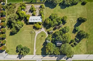 870 Simons Rd, Oswego, IL 60543 - Photo 1