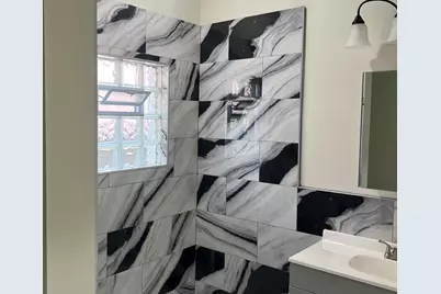 8447 S Escanaba Avenue #2, Chicago, IL 60617 - Photo 3
