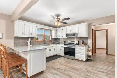917 McCarthy Road, Lemont, IL 60439 - Photo 7