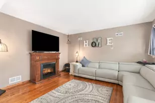 917 McCarthy Rd, Lemont, IL 60439 - Photo 5