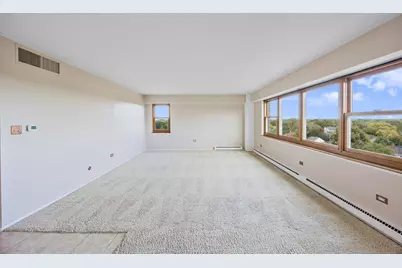 141 N La Grange Road #901, La Grange, IL 60525 - Photo 7