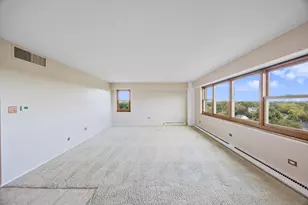 141 N La Grange Rd, La Grange, IL 60525 - Photo 7