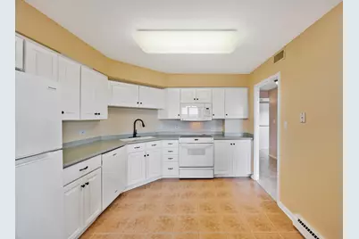 141 N La Grange Road #901, La Grange, IL 60525 - Photo 13