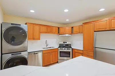 3 Walnut Street, Carpentersville, IL 60110 - Photo 9