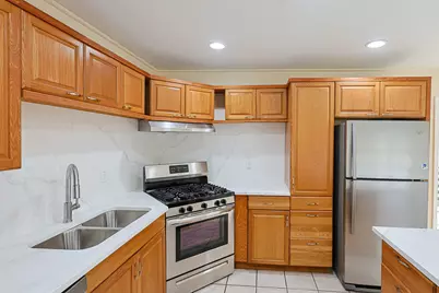 3 Walnut Street, Carpentersville, IL 60110 - Photo 11