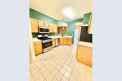 1788 S Wentworth Circle, Romeoville, IL 60446 - Photo 7