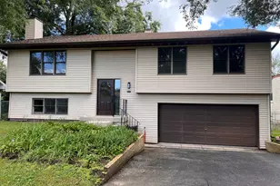 5312 W Lake Shore Dr W, Oakwood Hills, IL 60013 - Photo 1