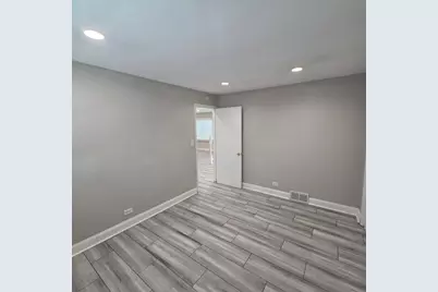 10301 Minnick Avenue, Oak Lawn, IL 60453 - Photo 21