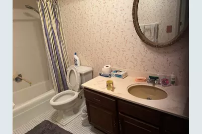2856 W Touhy Avenue #H, Chicago, IL 60645 - Photo 17