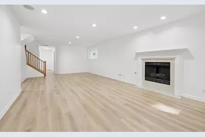 1450 W Erie Street #1E, Chicago, IL 60642 - Photo 21