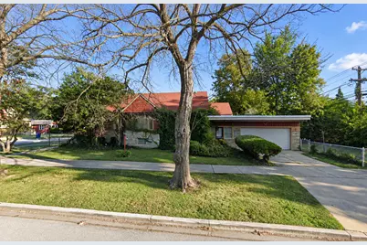 2039 S 2nd Avenue, Maywood, IL 60153 - Photo 1