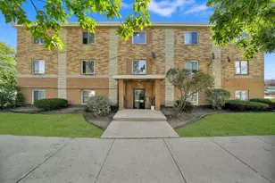 5209 S Leclaire Ave, Chicago, IL 60638 - Photo 1