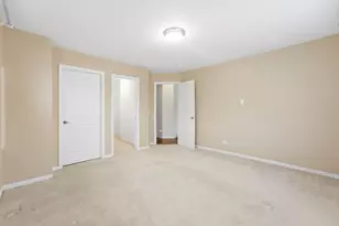 400 Concord Ct, Morton Grove, IL 60053 - Photo 13