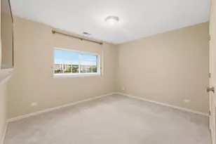 400 Concord Ct, Morton Grove, IL 60053 - Photo 21