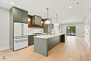 3116 N Western Ave, Chicago, IL 60618 - Photo 3