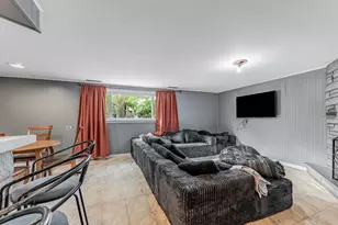 12256 S Harvard Ave, Chicago, IL 60628 - Photo 23