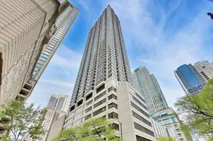 30 E Huron St, Chicago, IL 60611 - Photo 1