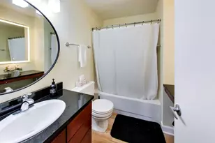 30 E Huron St, Chicago, IL 60611 - Photo 21