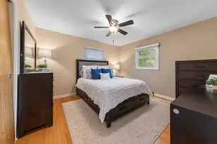 1501 E Elm St, Wheaton, IL 60189 - Photo 7