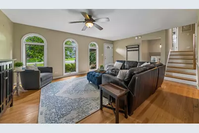1501 E Elm Street, Wheaton, IL 60189 - Photo 3