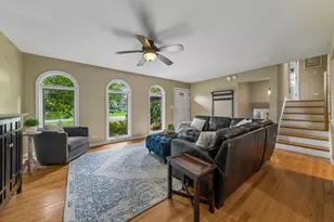 1501 E Elm St, Wheaton, IL 60189 - Photo 3