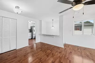 18 Eastham Court #18, Schaumburg, IL 60193 - Photo 7