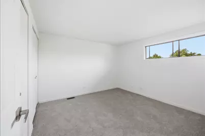 18 Eastham Court #18, Schaumburg, IL 60193 - Photo 13