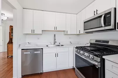 18 Eastham Court #18, Schaumburg, IL 60193 - Photo 9