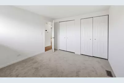 18 Eastham Court #18, Schaumburg, IL 60193 - Photo 17