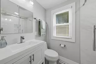 2115 Halsey Dr, Des Plaines, IL 60018 - Photo 13