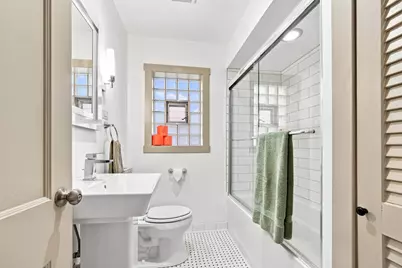 5941 W Waveland Avenue, Chicago, IL 60634 - Photo 11