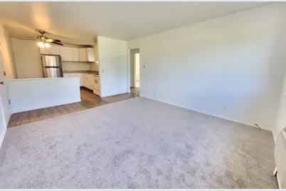205 Marian Parkway #2A, Crystal Lake, IL 60014 - Photo 3