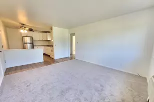 205 Marian Pkwy, Crystal Lake, IL 60014 - Photo 3