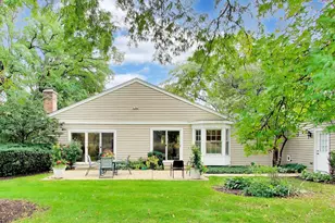 18 The Ct Of Greenway Ct, Northbrook, IL 60062 - Photo 23