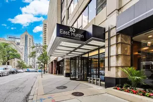 30 E Huron St, Chicago, IL 60611 - Photo 3