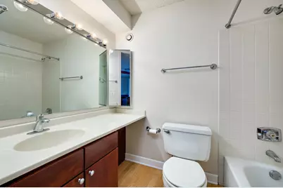 30 E Huron Street #4008, Chicago, IL 60611 - Photo 19